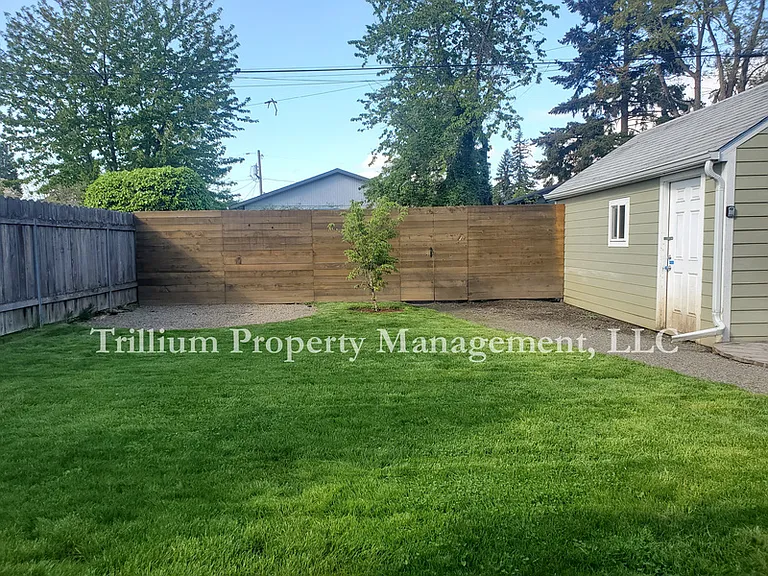 4835 N Willamette Blvd — Photo 18