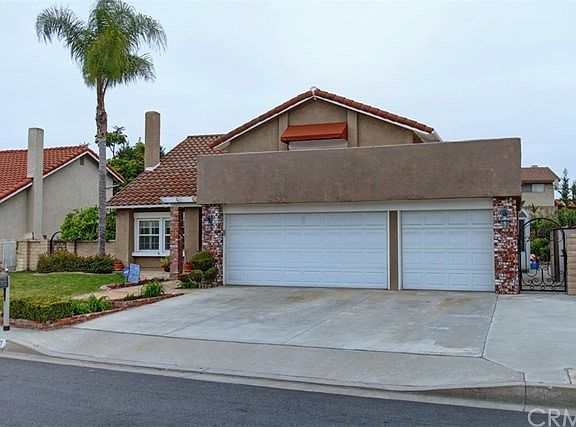 2nd image of 15511 Grovehill Ln