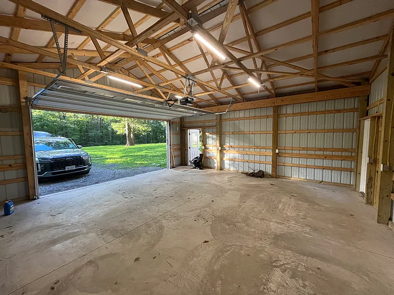 775 Riverbend Dr — Photo 2