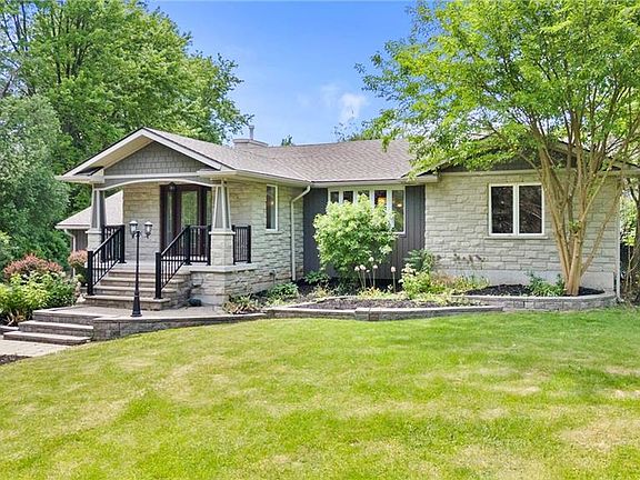3rd image of 404 Hamilton Dr