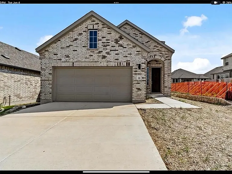 138 Blackwell Ln — Photo 1