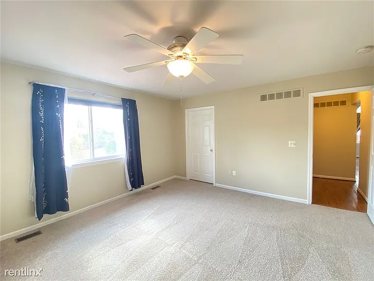 6710 Summerdale Ct E — Photo 26
