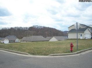 436 Creekside Rd SE, New Philadelphia, OH 44663