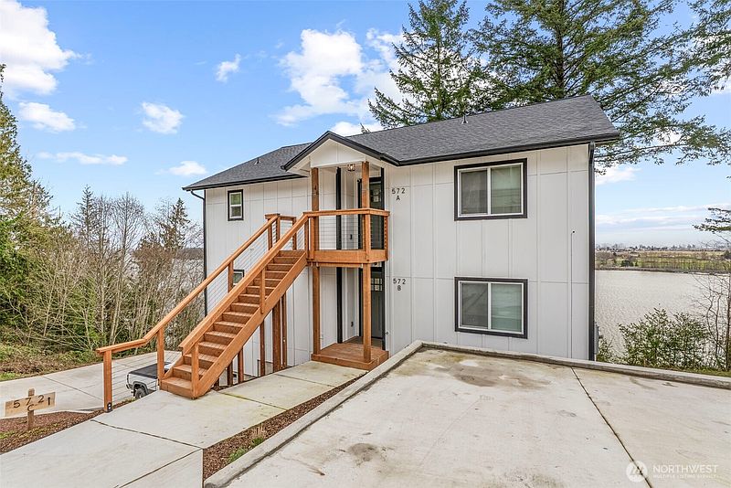 3rd image of 572 Columbia Street