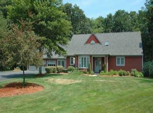 30 Eagle Ln, East Greenwich, RI 02818