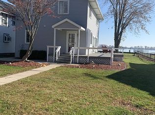 5609 Pointe Dr, East China, MI 48054