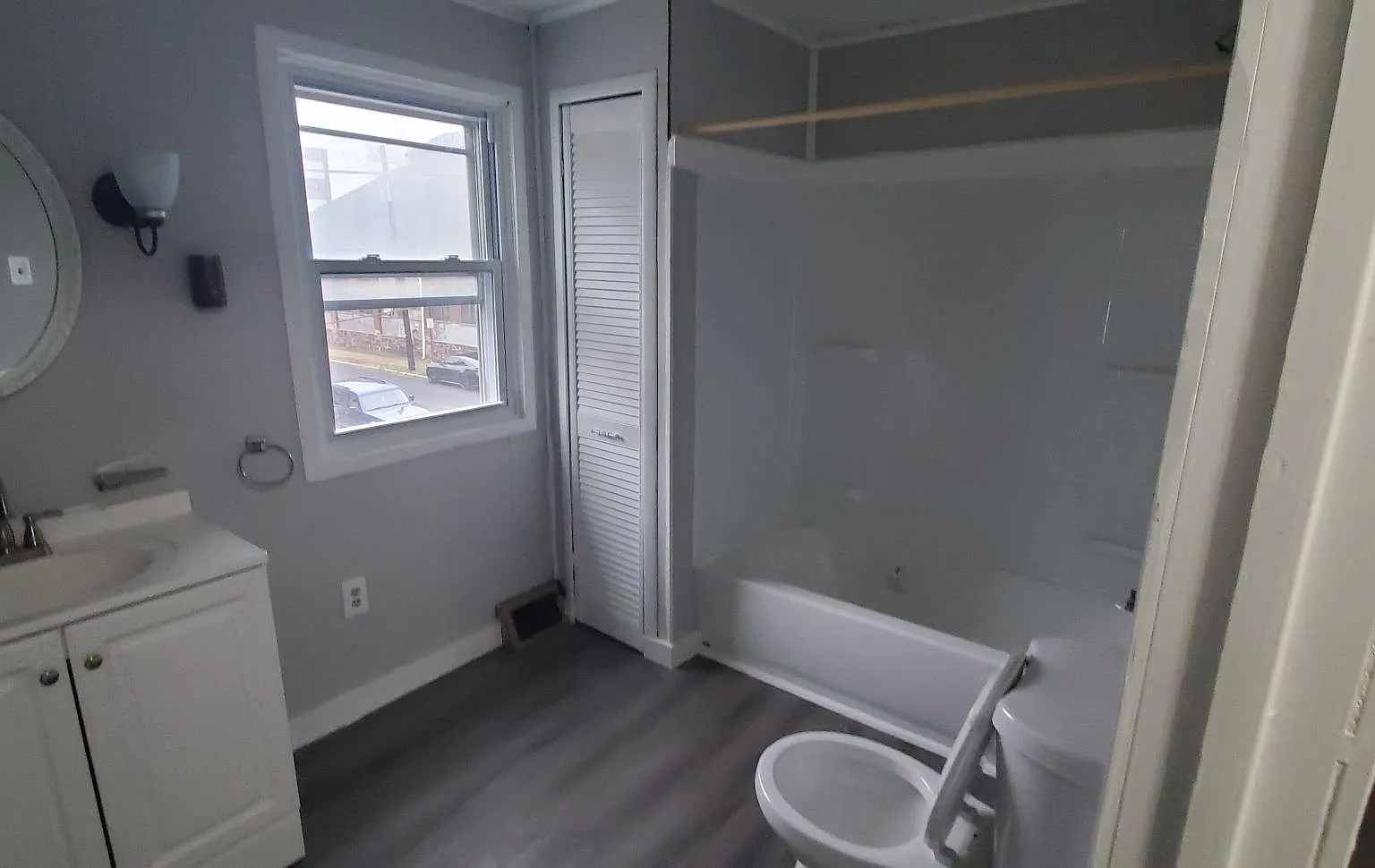3 bed, 1144 sqft, $2,200 — Photo 4