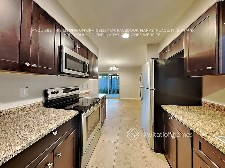 8122 S 2nd Dr — Photo 7