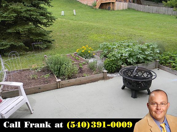 3rd image of 370 Warren St