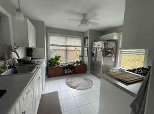 112 Central Ave #112, Metuchen, NJ 08840