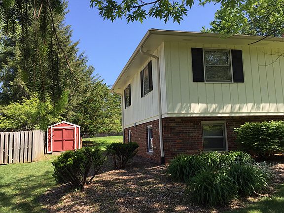3rd image of 4219 E Sheffield Dr