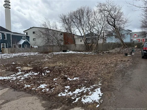 90 Wesley St #88, Moncton, NB E1C 4V8