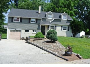 2430 N Parkview Dr, Norristown, PA