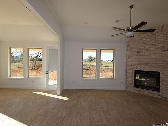 4th image of 5043 Everly Terrace