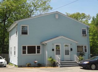 19 Strathcona Rd, Cranston, RI 02910