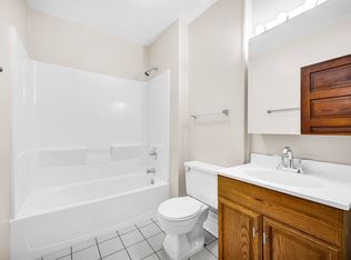 502 W High St APT B, Peoria, IL 61606