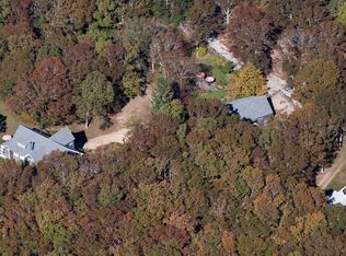 40 Orchard Rd, Tisbury, MA 02568