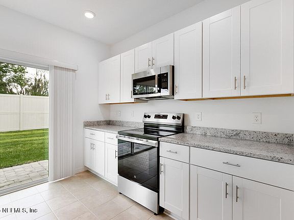 5th image of 8495 LILIAS Circle