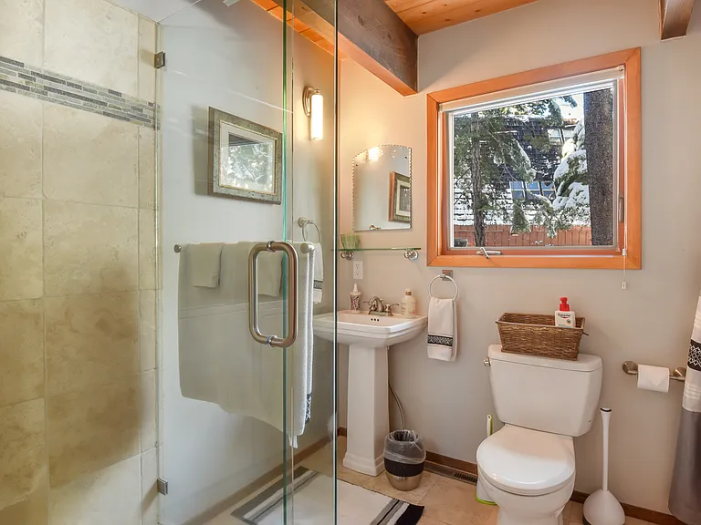 5668 Sahara Dr — Photo 15