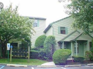 710 Woodbridge Comns Way, Iselin, NJ 08830