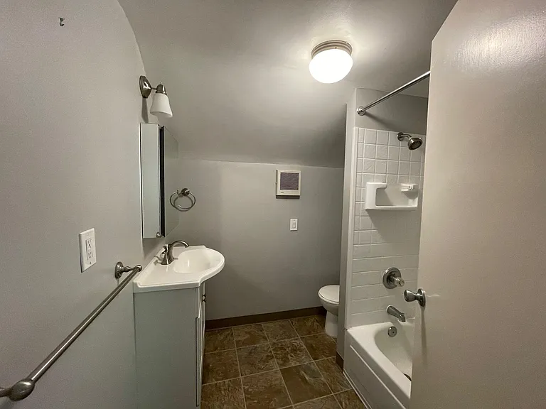 3590 SE Harrison St — Photo 23