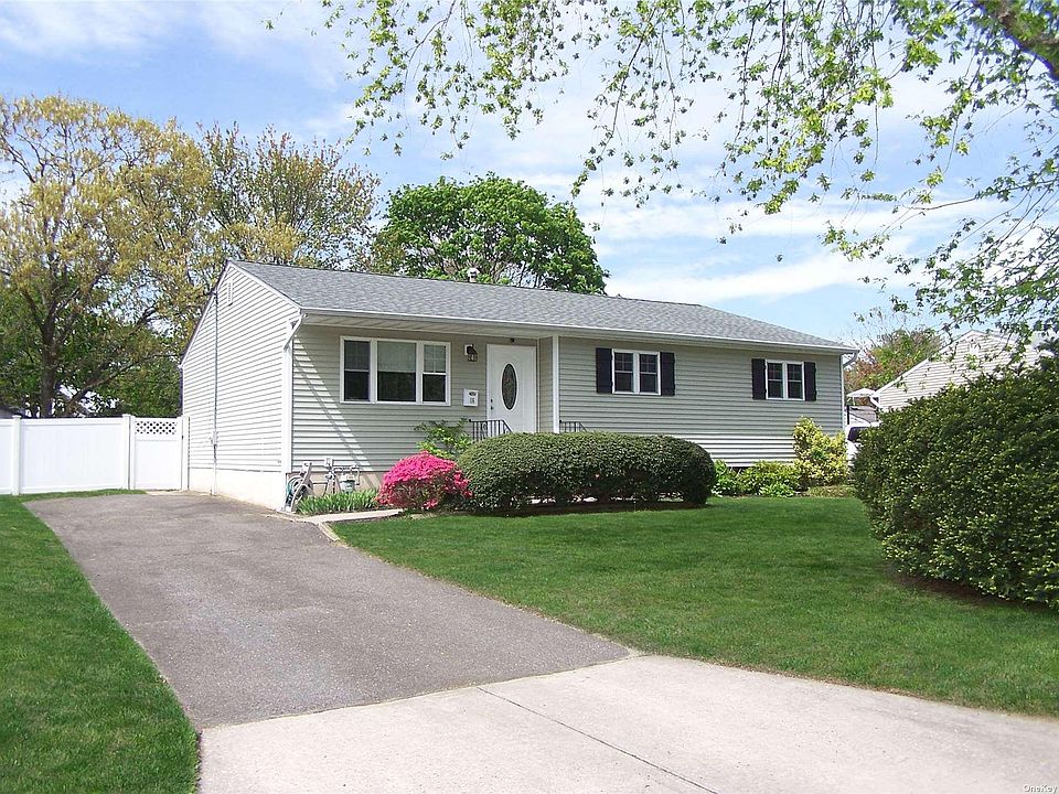 1st image of 16 Avondale Dr