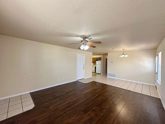 5th image of 4304 Elms Run Cir APT B