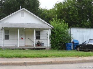 1104 N 6th St, McAlester, OK 74501