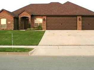 3801 SW Hollowbrook St, Bentonville, AR 72712