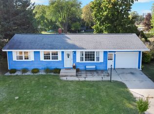 944 136th Ave, Holland, MI 49424