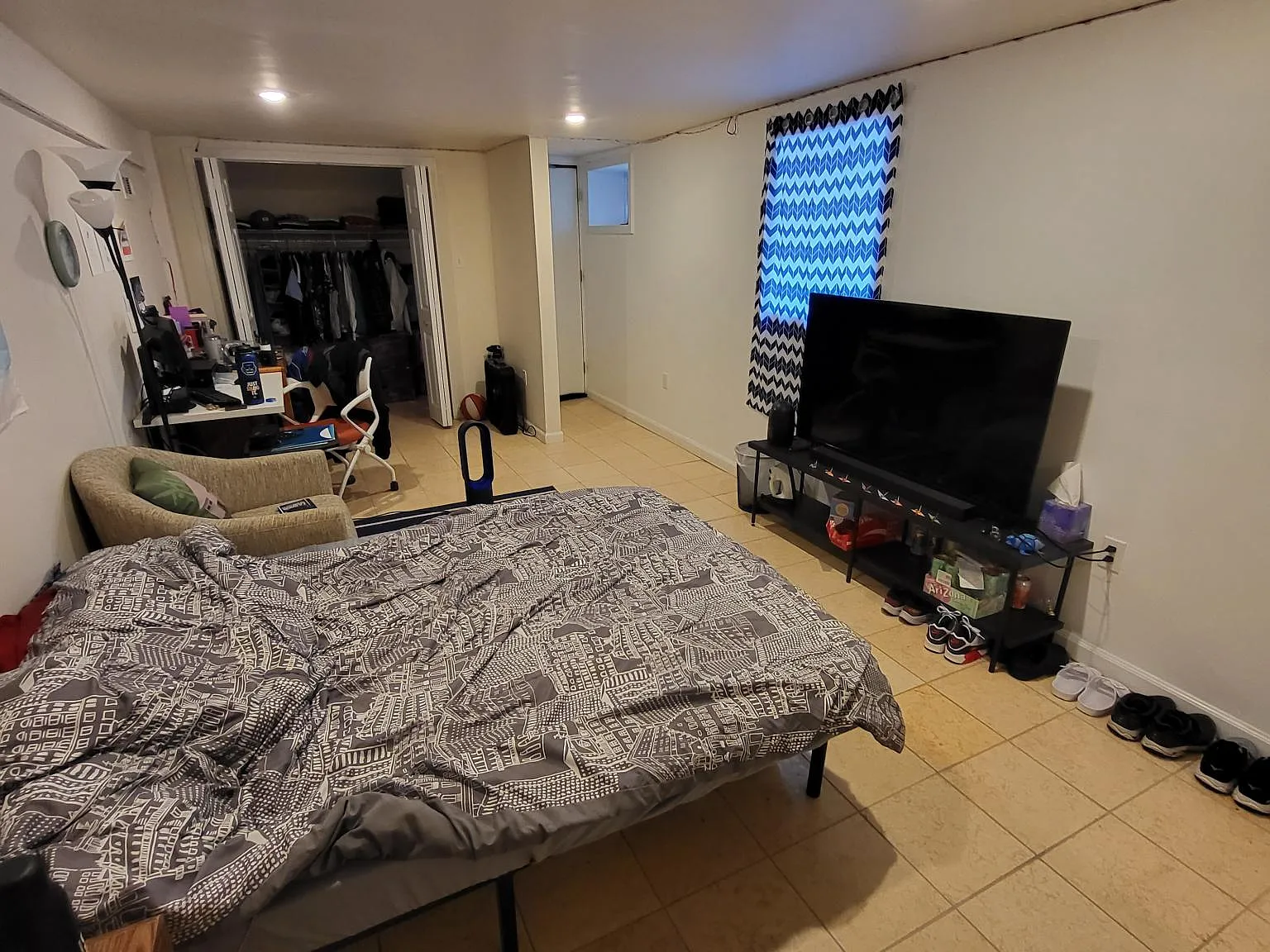27 Fairfax St — Photo 4