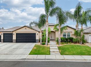 7118 Bluetail Ln, Bakersfield, CA 93312