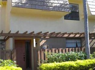 7869 NW 11th St, Plantation, FL 33322