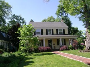 49 Conover Ln, Red Bank, NJ 07701