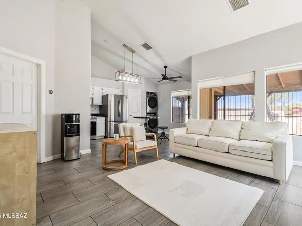 7231 S Haskins Dr, Tucson, AZ 85746