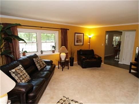3rd image of 11724 N Saint James Ct