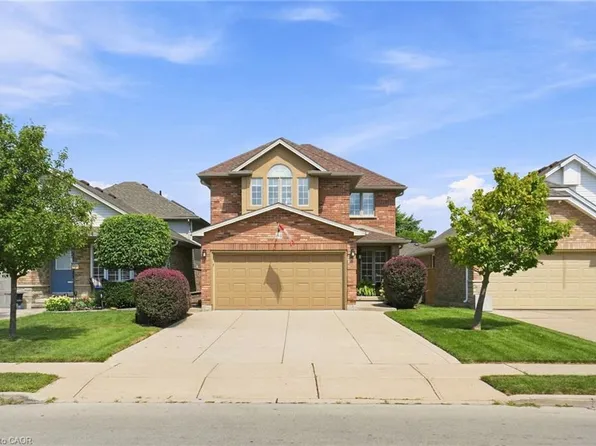 64 Redfern Ave, Hamilton, ON L9C 7S4