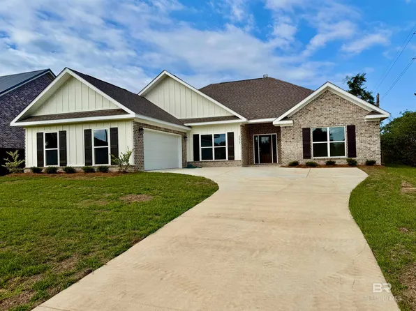 20967 S Southtown Dr, Robertsdale, AL 36567