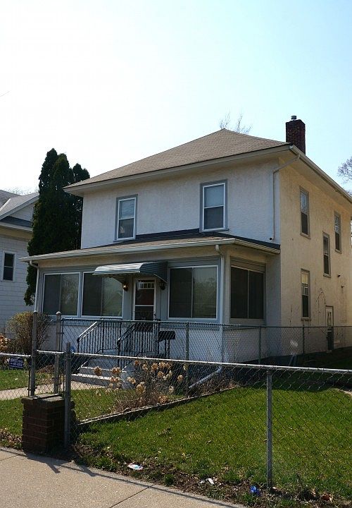 2nd image of 3848 3rd Ave S