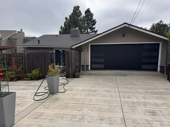 3131 Robinson Dr, Oakland, CA 94602
