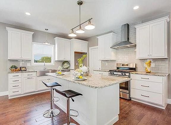 5th image of 1728 Virginia Ln