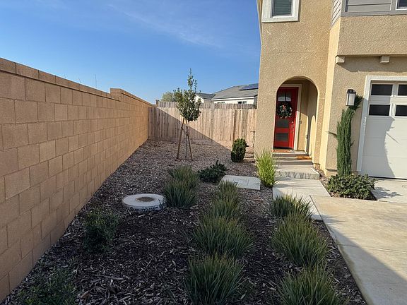 3rd image of 244 Arbor Dr S