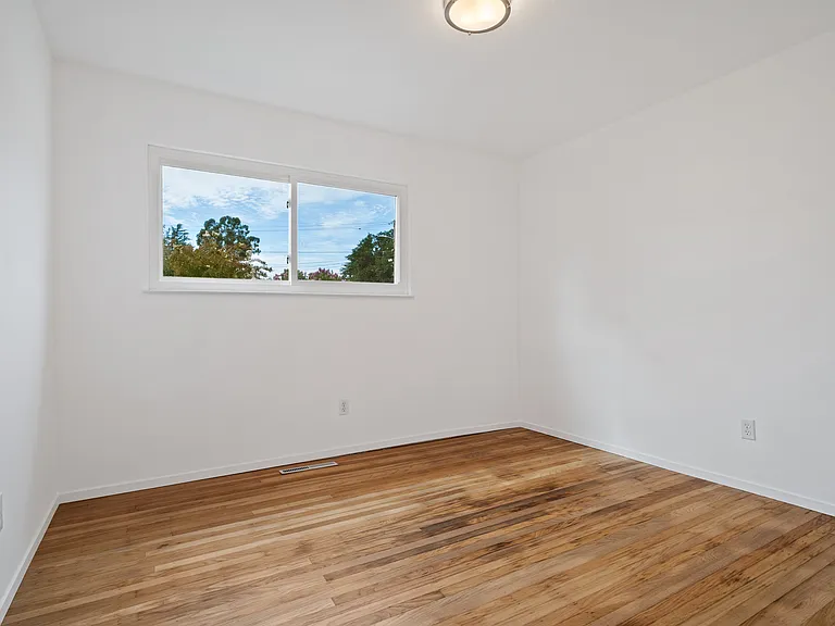 762 Garland Ave — Photo 11