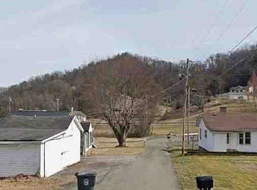 4th image of 126 Crestview Dr