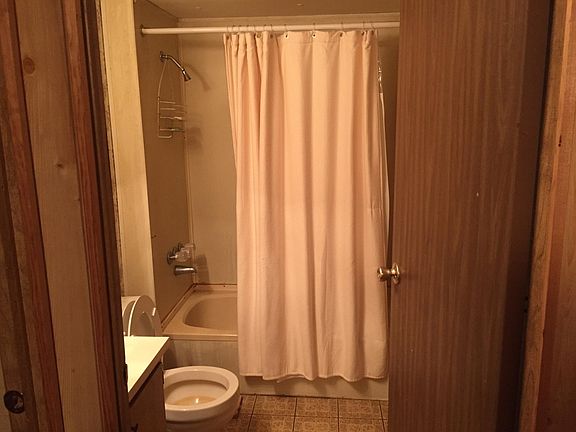 4th image of 1636 Private Road 710