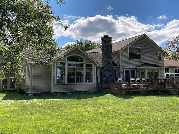 4th image of 325 Forest Meadows Dr