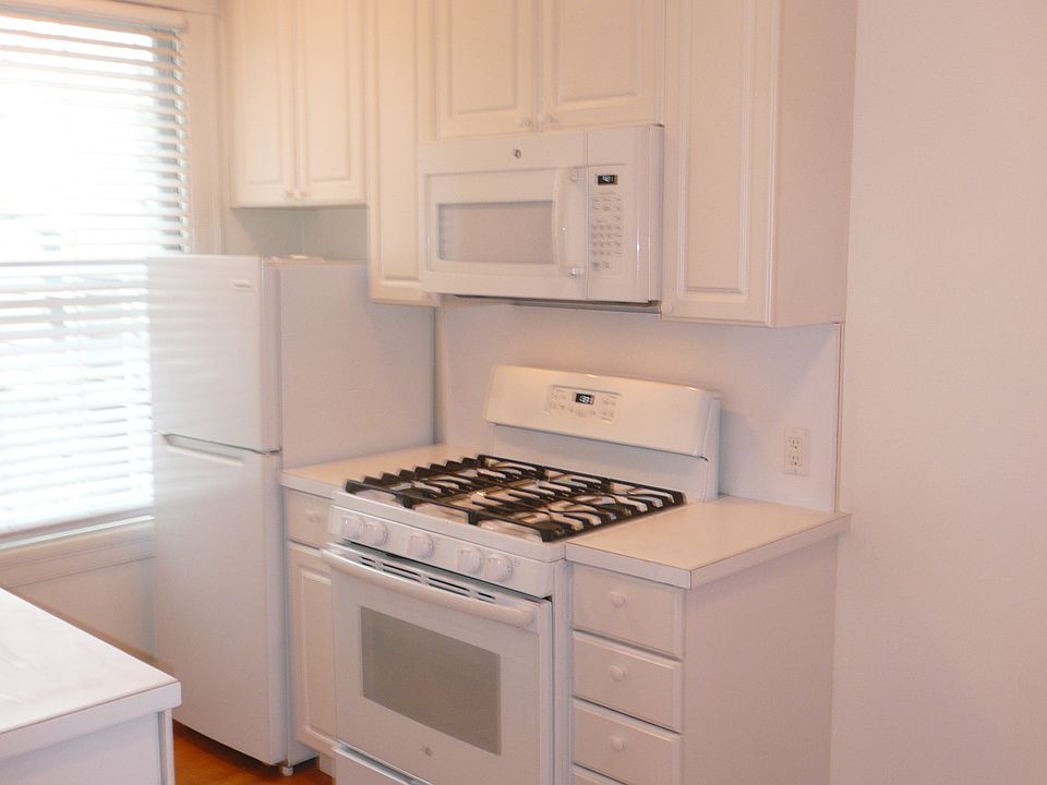 1st image of 1555 Greenwich St APT 6