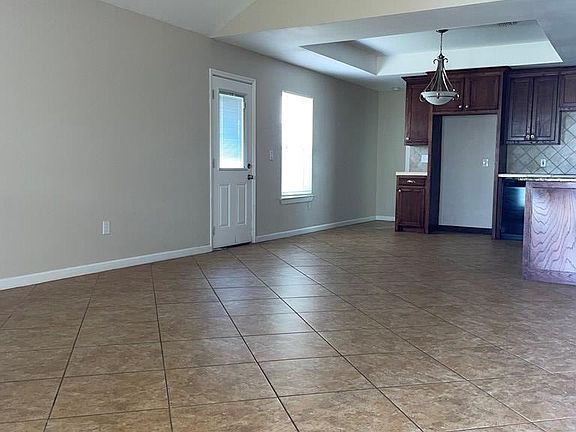 2nd image of 506 Dobbs Ave