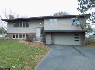 1841 Bielenberg Dr, Woodbury, MN 55125