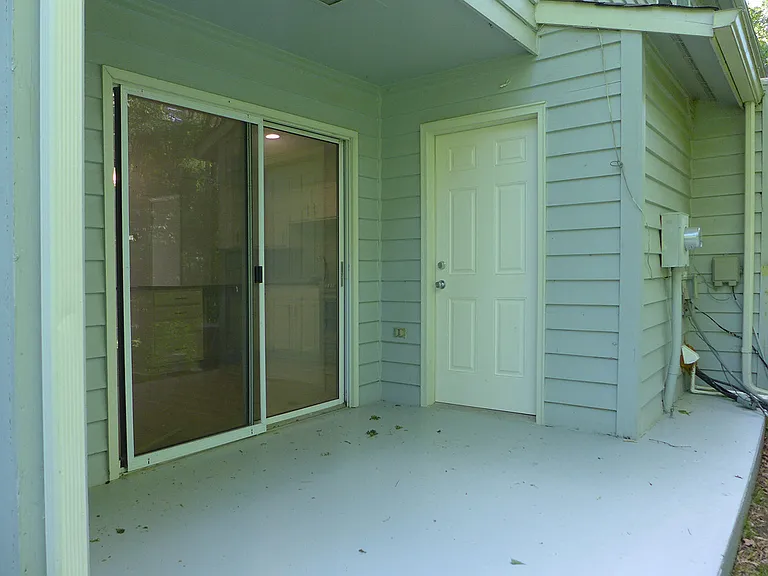 124 Marlowe Ct — Photo 14